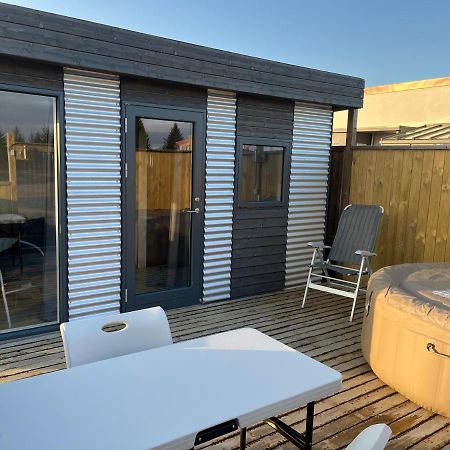 Adorable Tiny House In Reykjavik Villa Buitenkant foto